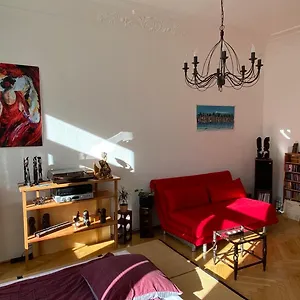 Schoenes Jugendstil In Bester Lage Apartment