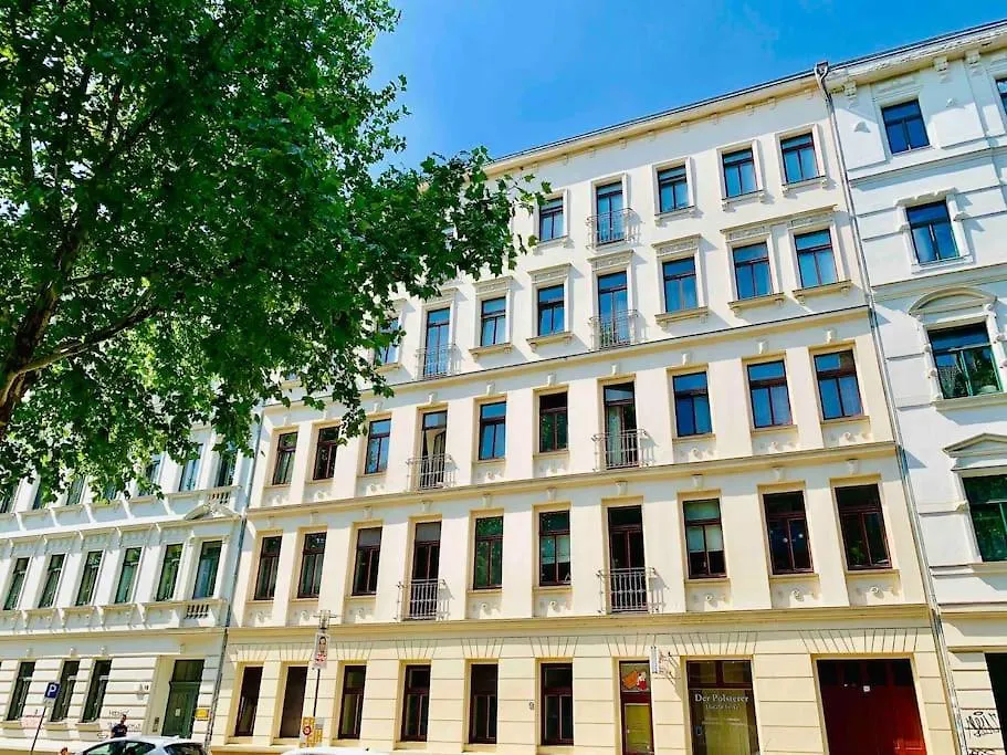 Zentrales Gemuetliches Apartment Mit Sky Bundesliga Leipzig